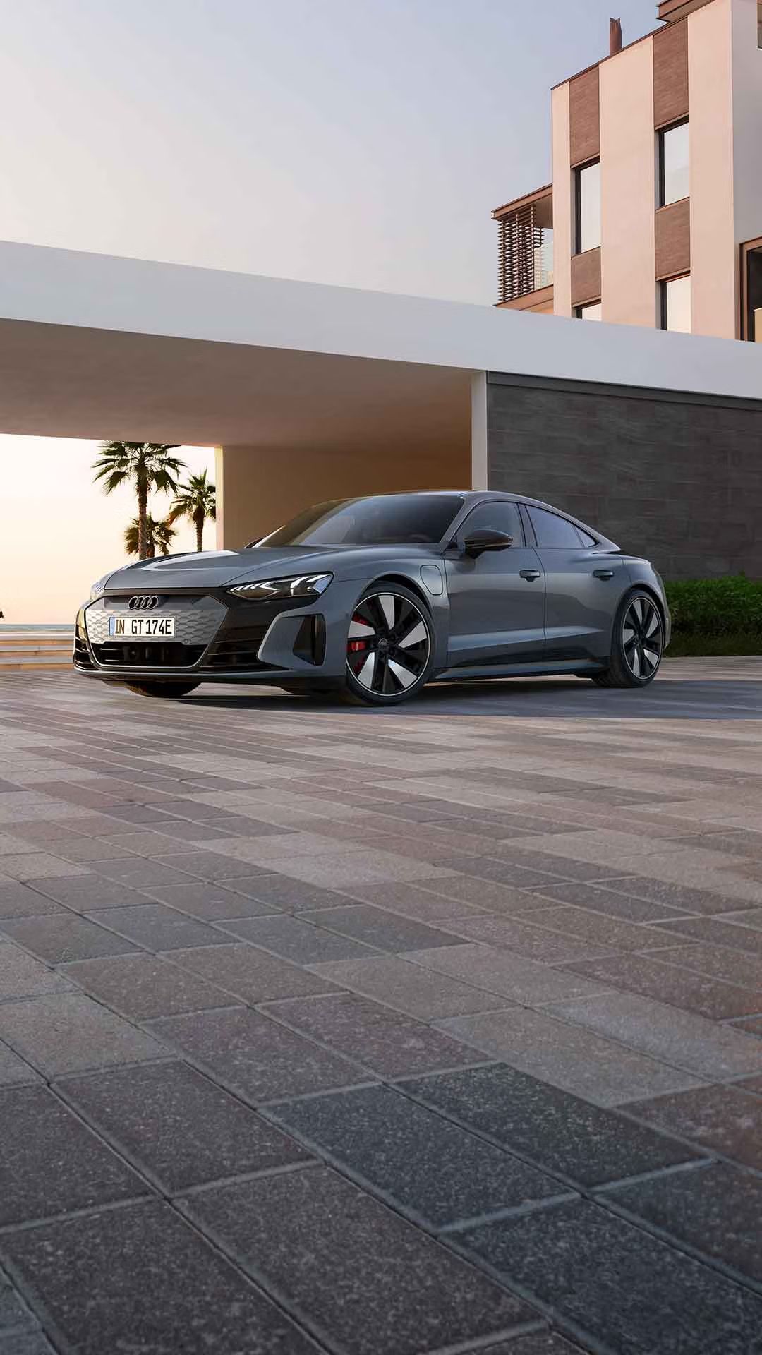 Audi e-tron GT (1/1)
