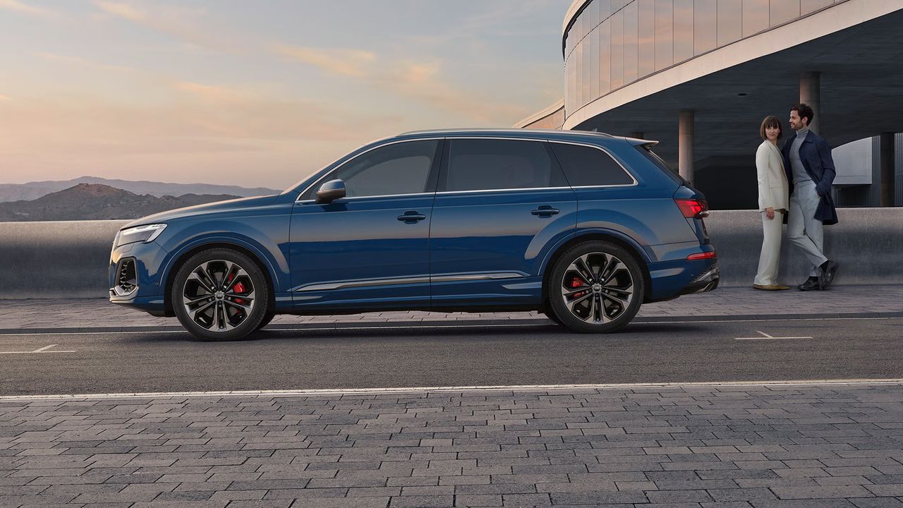 Audi Q7 (1/2)