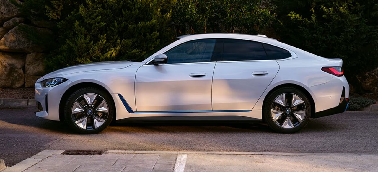 BMW i4 (1/1)