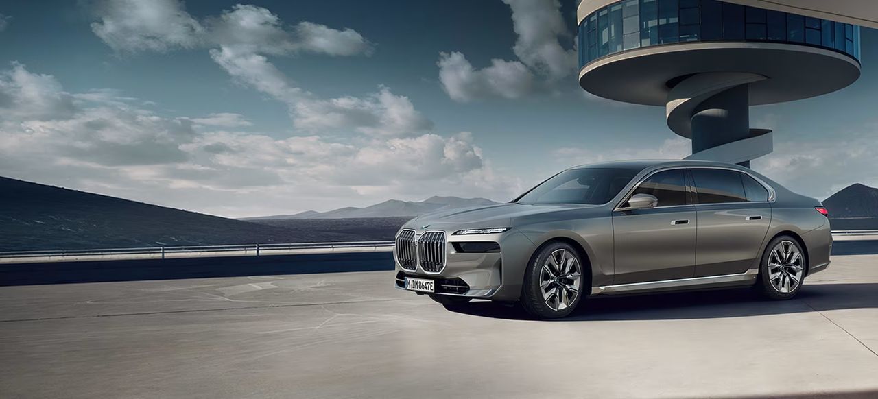 BMW i7 (1/1)