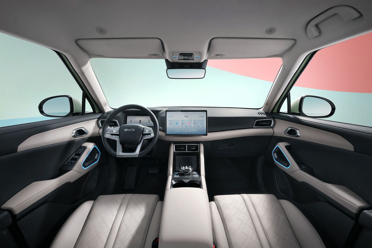 BYD Atto 2 — nội thất (1/4)