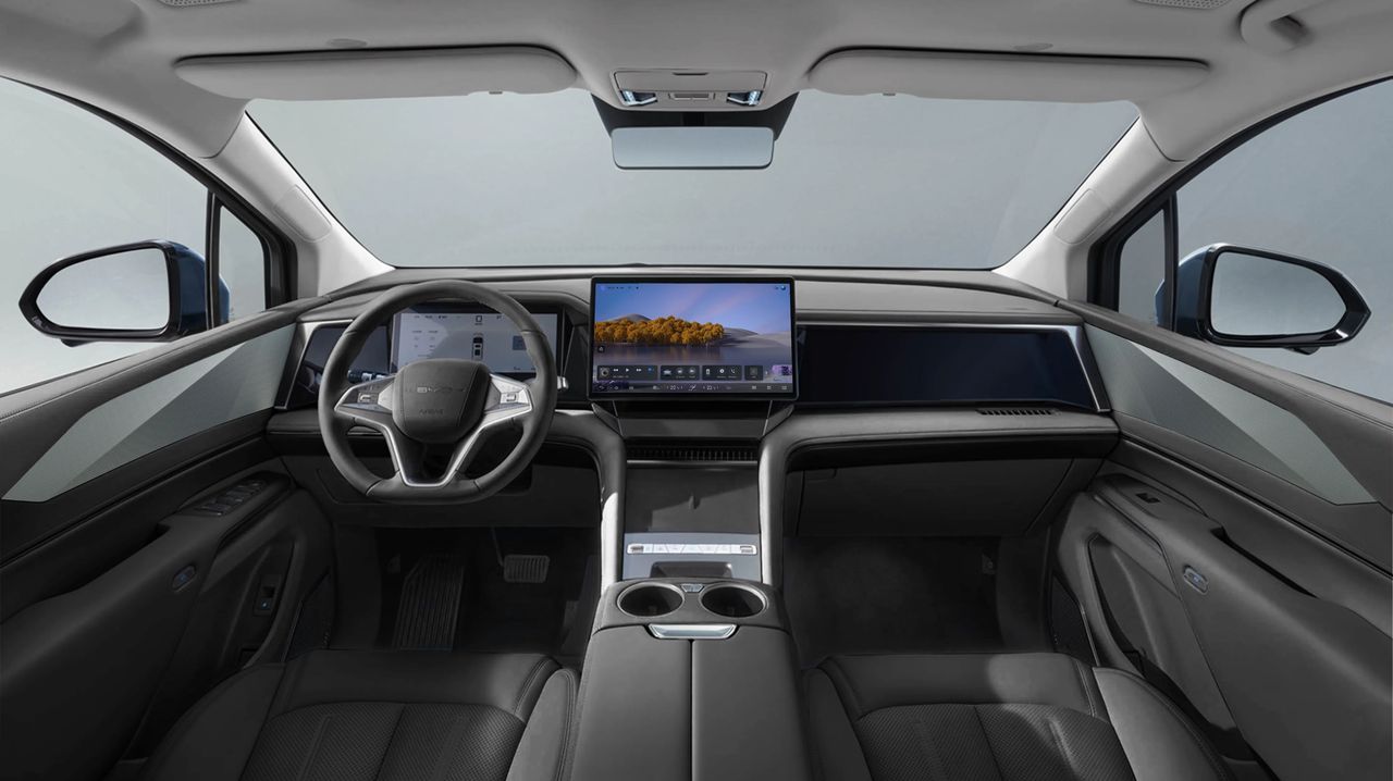 BYD M9 — nội thất (1/1)