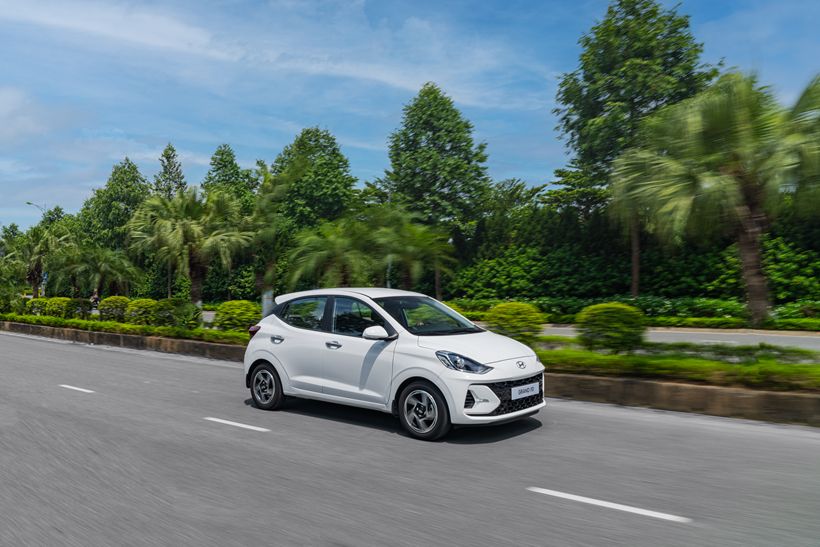 Hyundai Grand i10 (2/2)