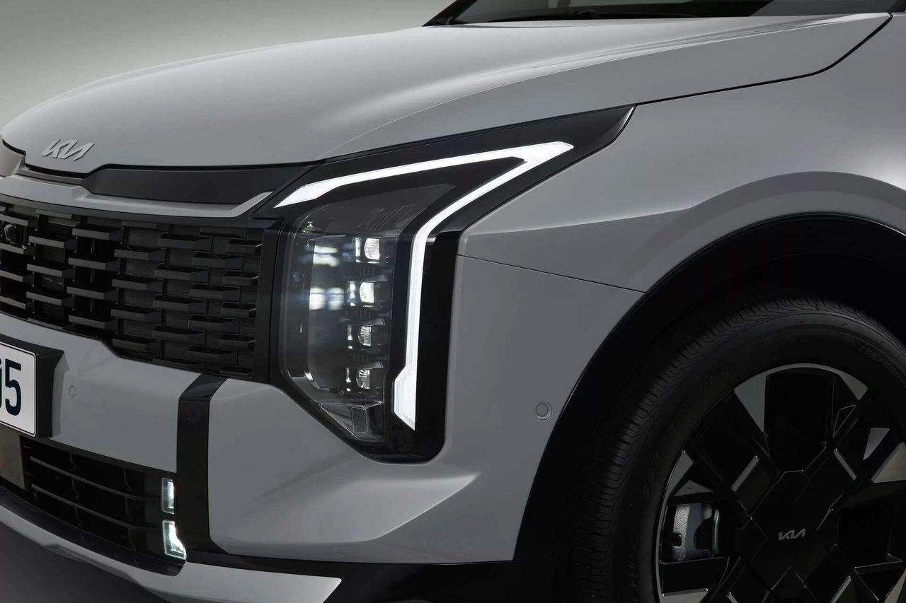 Kia Sportage — ngoại thất (3/4)