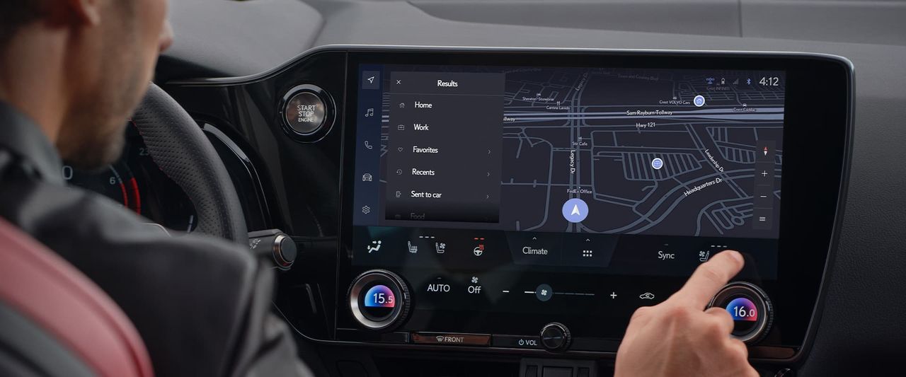 Lexus NX — nội thất (1/4)