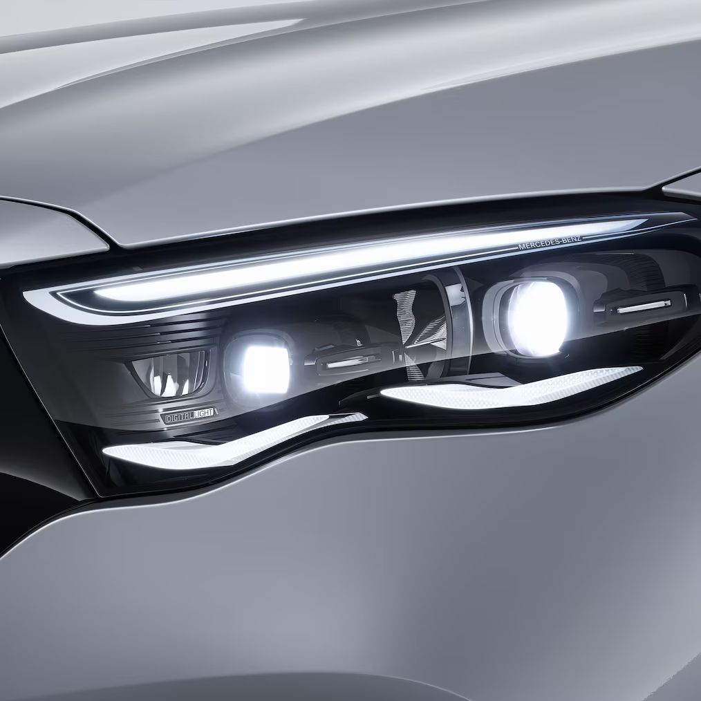 Mercedes-Benz E-Class — ngoại thất (2/3)