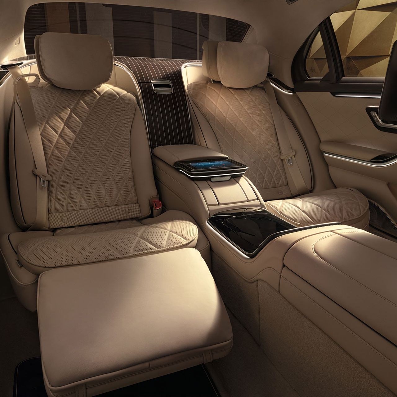 Mercedes-Benz S-Class — ngoại thất (1/1)