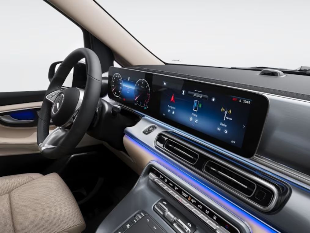 Mercedes-Benz V-Class — nội thất (1/2)
