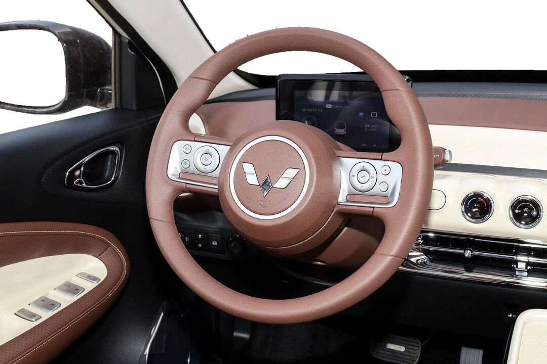 Wuling Bingo — nội thất (1/3)