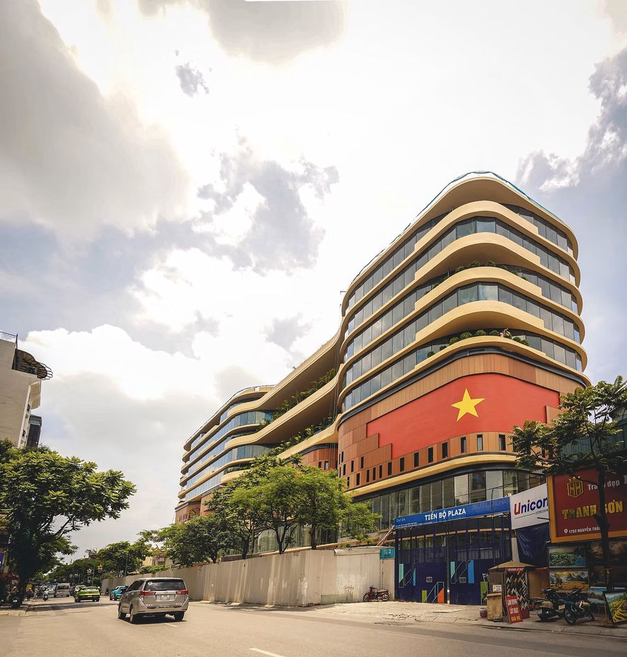 Ảnh trên website chính thức của Tiến Bộ Plaza (1/1)