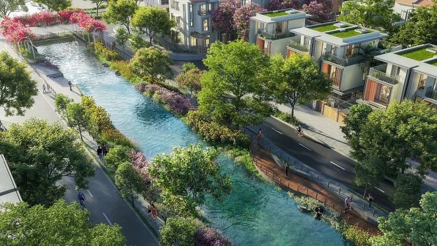 A canal in River Park