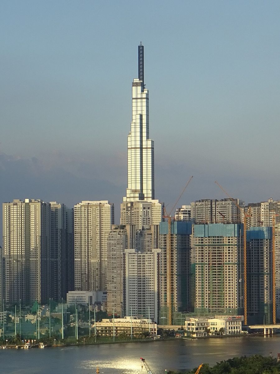 Landmark 81 (32099609868) (4to3)