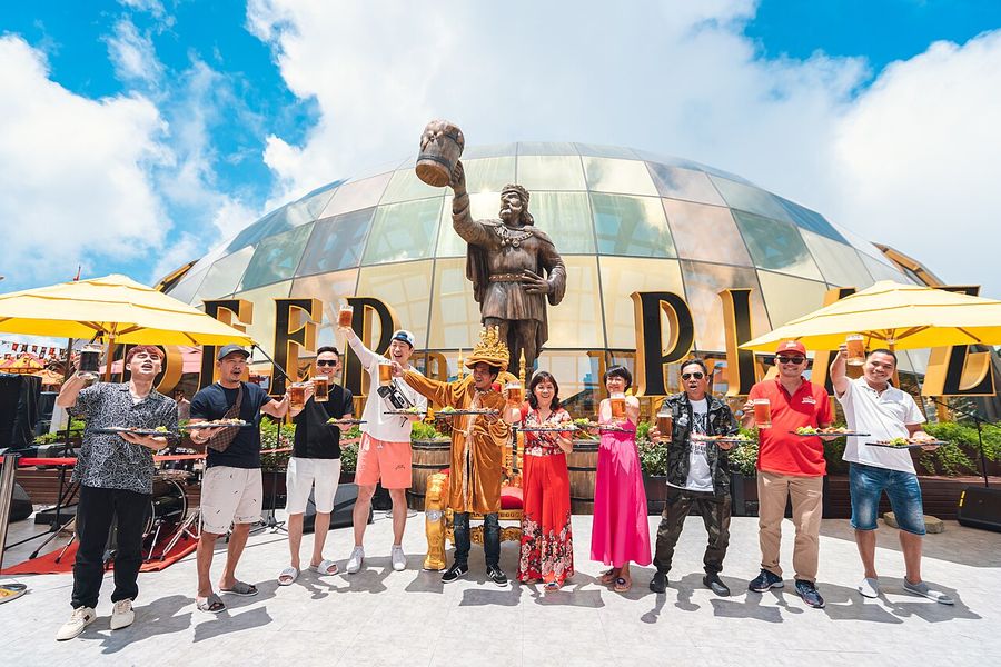 Beer Plaza Bestival food beer festival Sun World Ba Na Hills Da Nang Vietnam