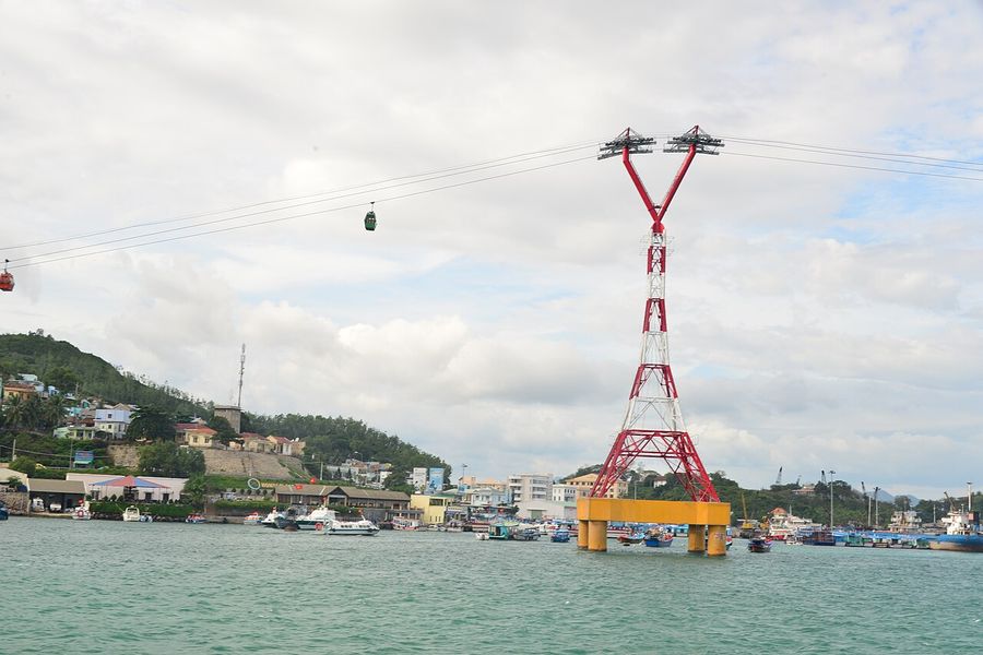 Vinpearl Nha Trang cable car - panoramio (173)